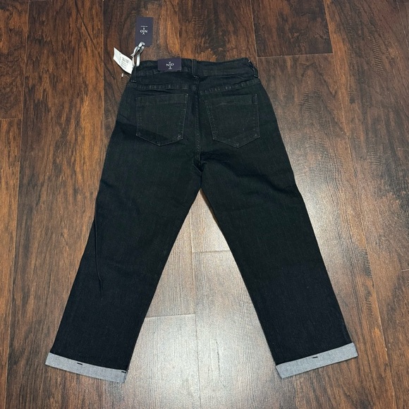 NYDJ Not Your Daughter’s Jeans Crop Pants Stretch Denim Black Capri size 0 NWT - Picture 10 of 10